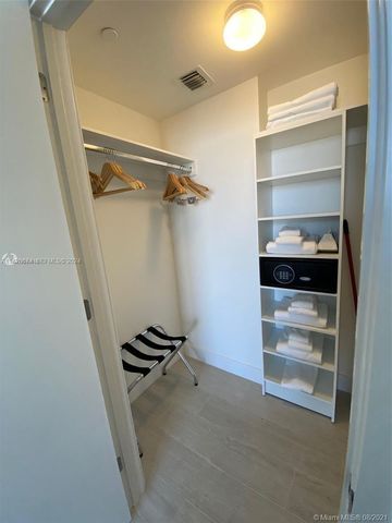 4010 S Ocean Drive R301, Hollywood, FL 33019
