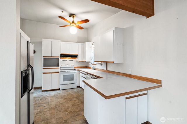 29836 1st Avenue S, Federal Way, WA 98003