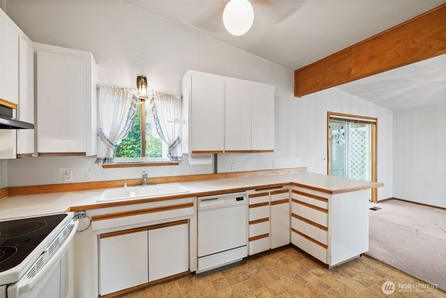 29836 1st Avenue S, Federal Way, WA 98003