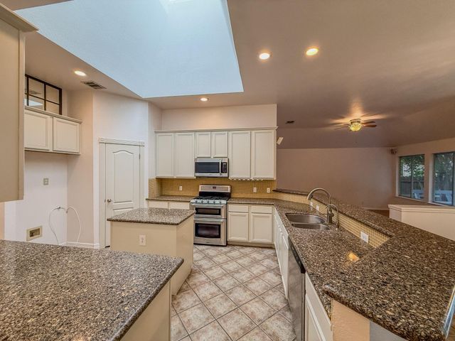 16908 Cactus Blossom DR, Pflugerville, TX 78660