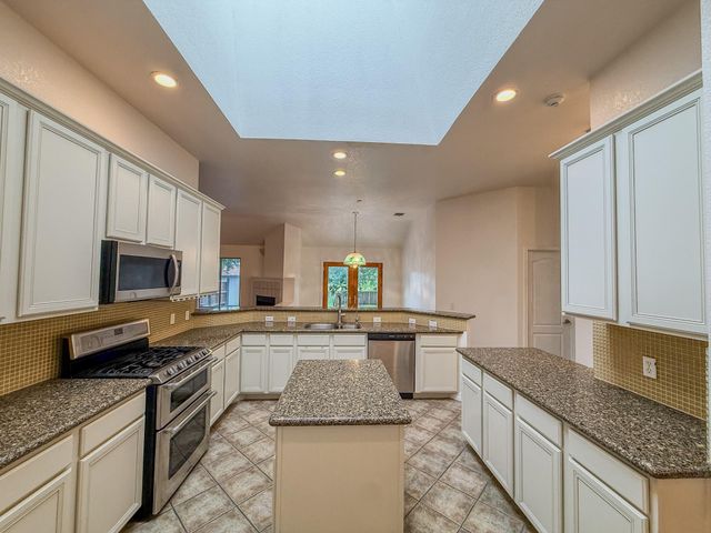16908 Cactus Blossom DR, Pflugerville, TX 78660