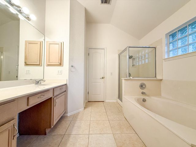 16908 Cactus Blossom DR, Pflugerville, TX 78660