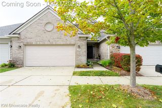 778 Knolls Landing Drive, Milford, MI 48381