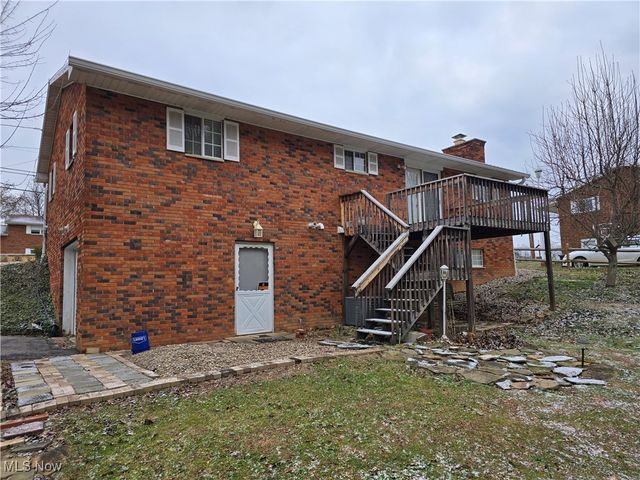 496 Kittle Street, Williamstown, WV 26187