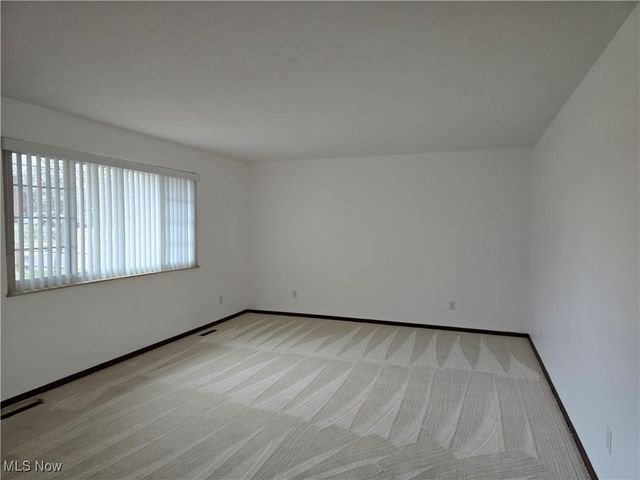 496 Kittle Street, Williamstown, WV 26187