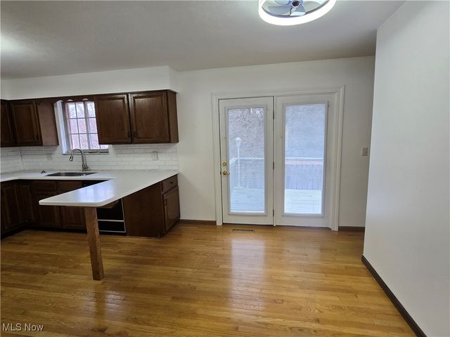 496 Kittle Street, Williamstown, WV 26187