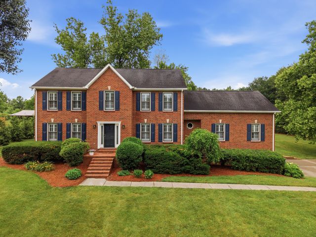 1009 Valley Forge Dr, Arrington, TN 37014