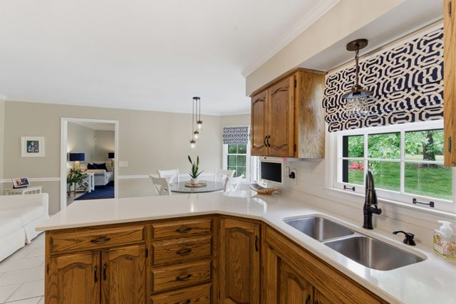 1009 Valley Forge Dr, Arrington, TN 37014