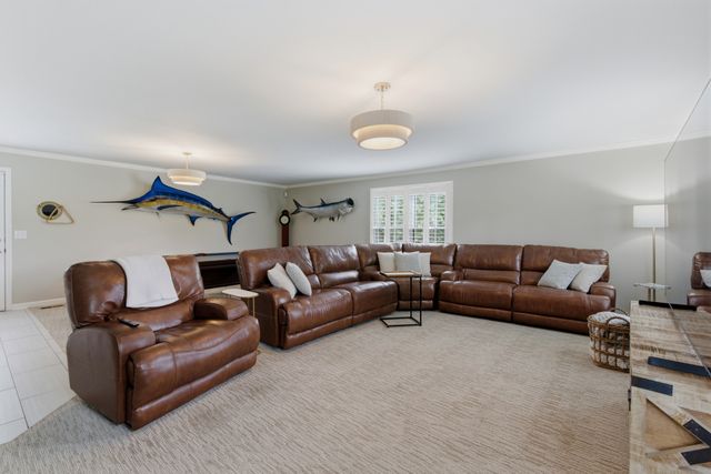 1009 Valley Forge Dr, Arrington, TN 37014