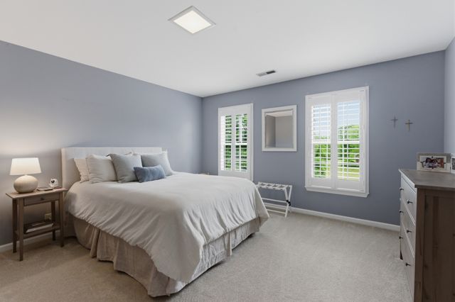 1009 Valley Forge Dr, Arrington, TN 37014