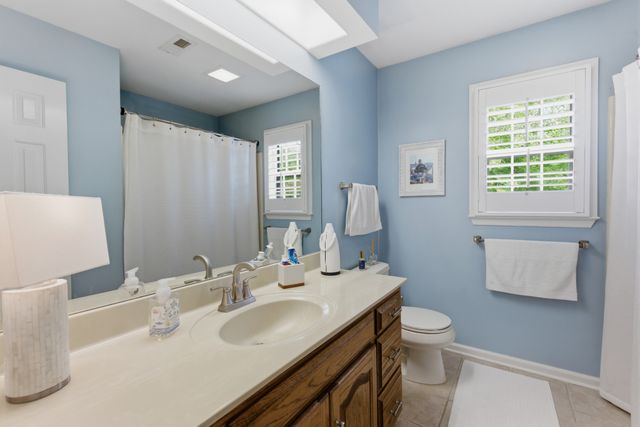 1009 Valley Forge Dr, Arrington, TN 37014