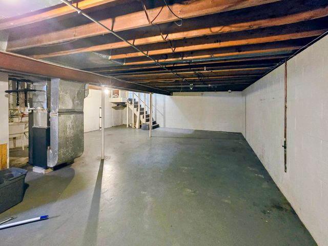 4820 E 26th Avenue, Lake Station, IN 46405