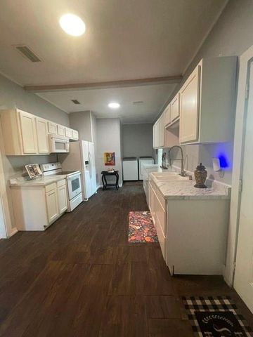 116 Carlen Street N, Mobile, AL 36607