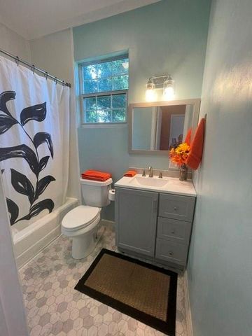 116 Carlen Street N, Mobile, AL 36607