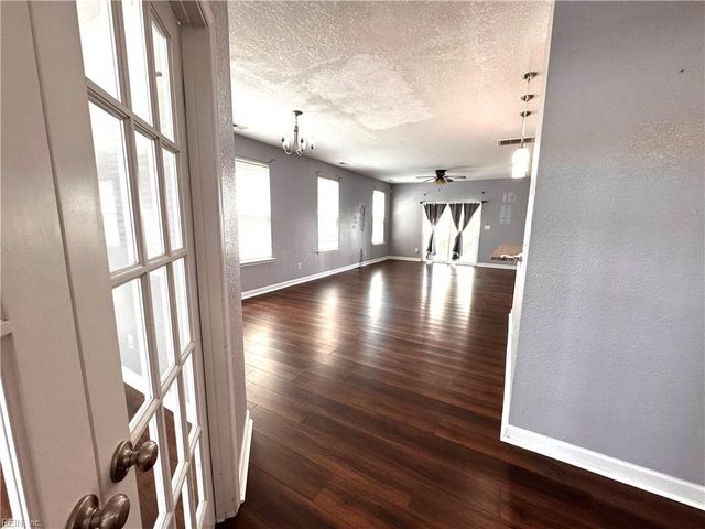 214 Harmony DR, Portsmouth, VA 23701