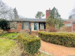 576 Merritt Lane, Birmingham, MI 48009