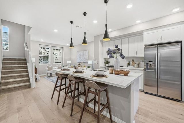 346 Circuit Way, Mountain View, CA 94043