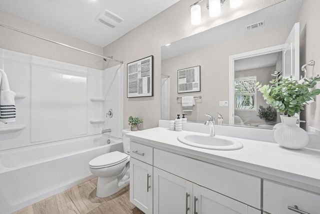 346 Circuit Way, Mountain View, CA 94043