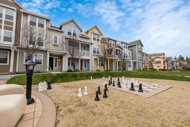 346 Circuit Way, Mountain View, CA 94043