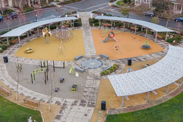 346 Circuit Way, Mountain View, CA 94043