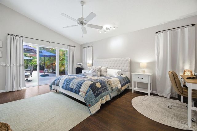 3563 W Tree Tops Ct, Davie, FL 33328