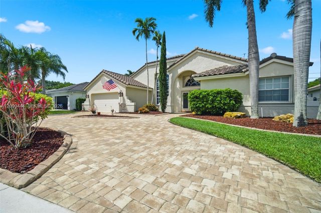 3563 W Tree Tops Ct, Davie, FL 33328