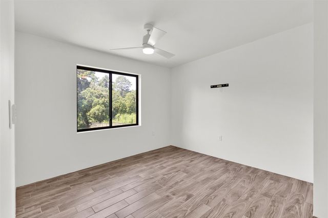 10429 Longstreet Road, Willis, TX 77318