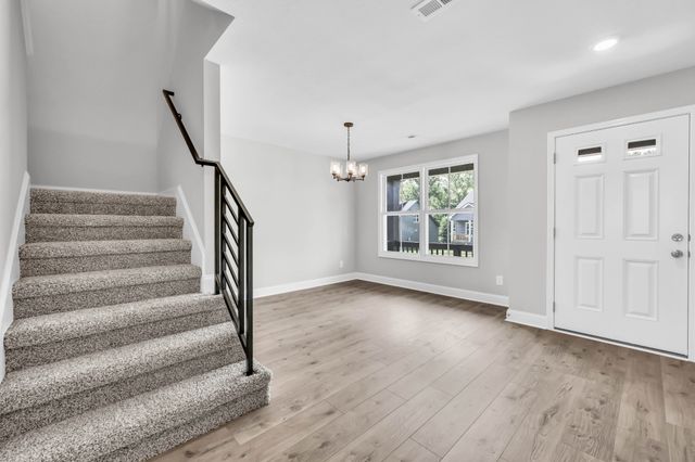 156 Leitrim Dr, Clarksville, TN 37042