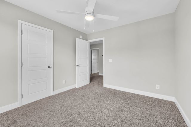 156 Leitrim Dr, Clarksville, TN 37042