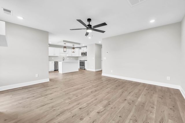 156 Leitrim Dr, Clarksville, TN 37042
