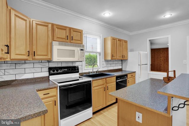 238 PENN ST, Topton, PA 19562