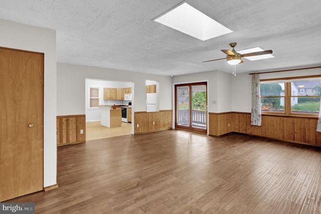 238 PENN ST, Topton, PA 19562