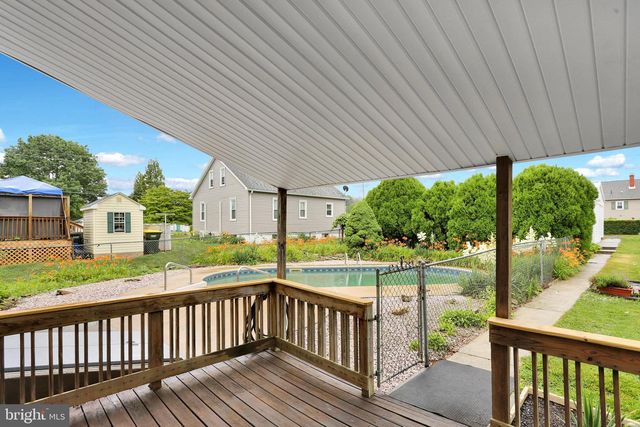 238 PENN ST, Topton, PA 19562