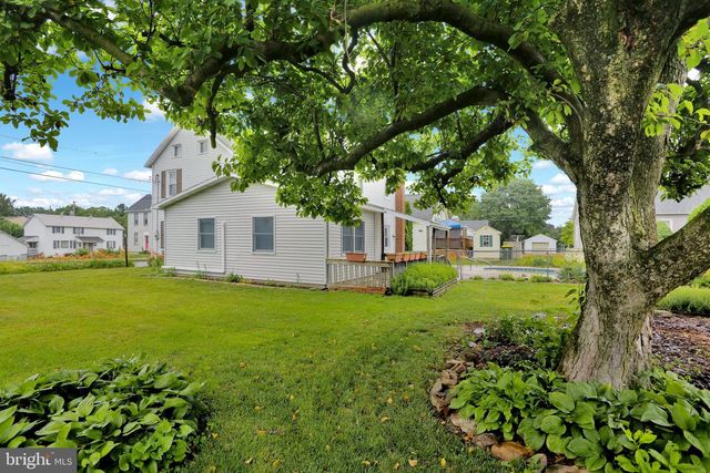 238 PENN ST, Topton, PA 19562