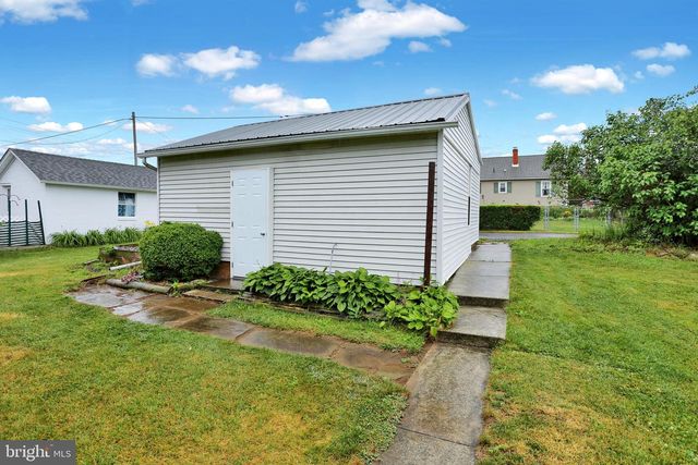 238 PENN ST, Topton, PA 19562