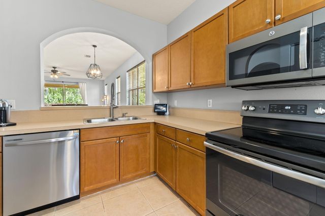 240 SW Coconut Key Way, Port St. Lucie, Port St Lucie, FL 34986
