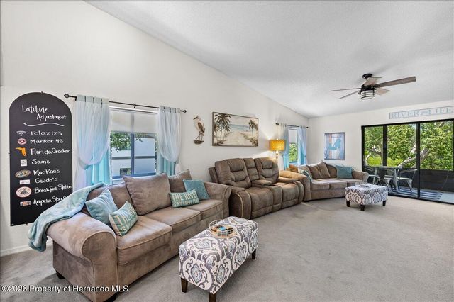6653 River Run Boulevard, Weeki Wachee, FL 34607