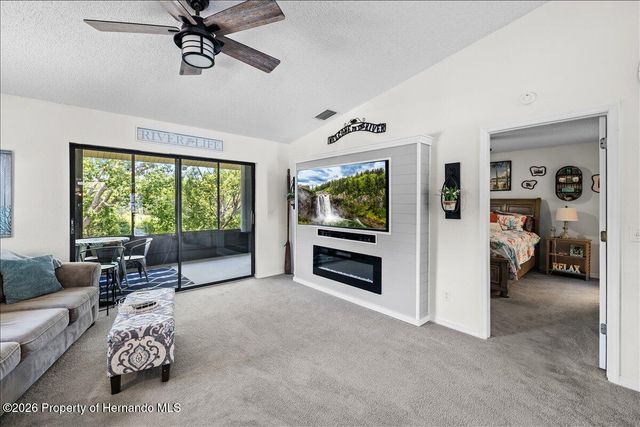 6653 River Run Boulevard, Weeki Wachee, FL 34607