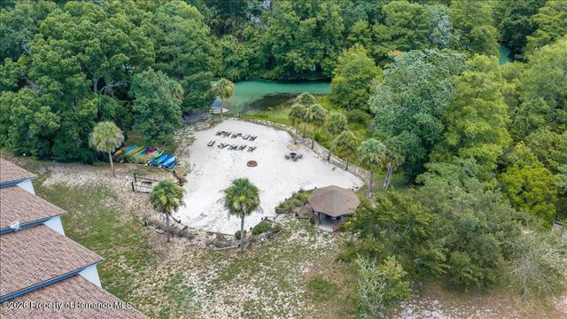 6653 River Run Boulevard, Weeki Wachee, FL 34607