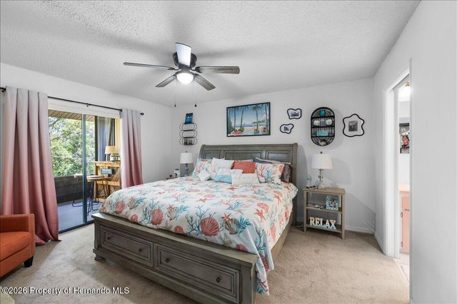 6653 River Run Boulevard, Weeki Wachee, FL 34607