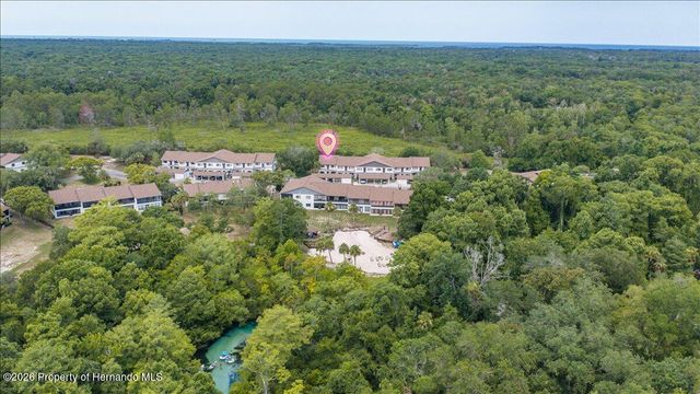 6653 River Run Boulevard, Weeki Wachee, FL 34607