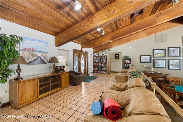 6653 River Run Boulevard, Weeki Wachee, FL 34607