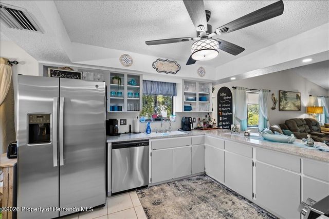 6653 River Run Boulevard, Weeki Wachee, FL 34607