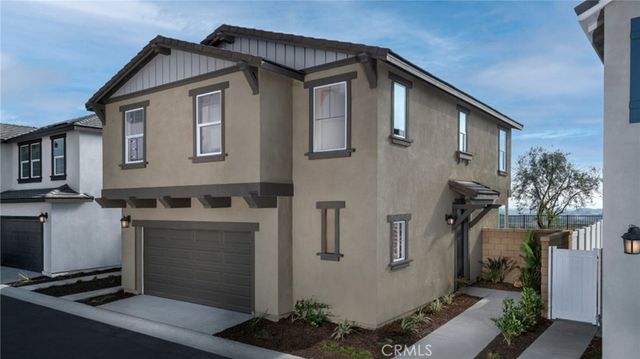 2437 Gunner Ridge Way, Rialto, CA 92377