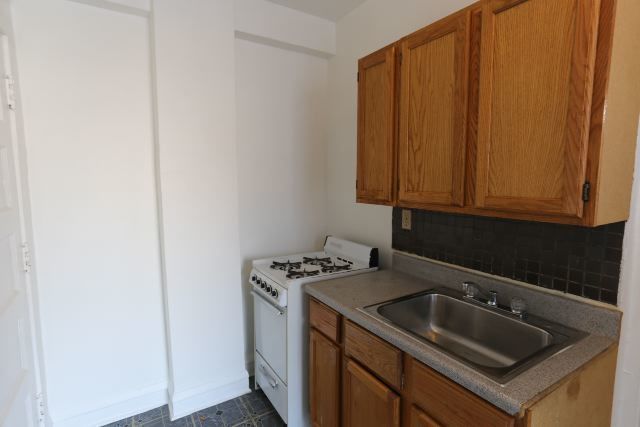 4606 N BEACON Street 1B, Chicago, IL 60640