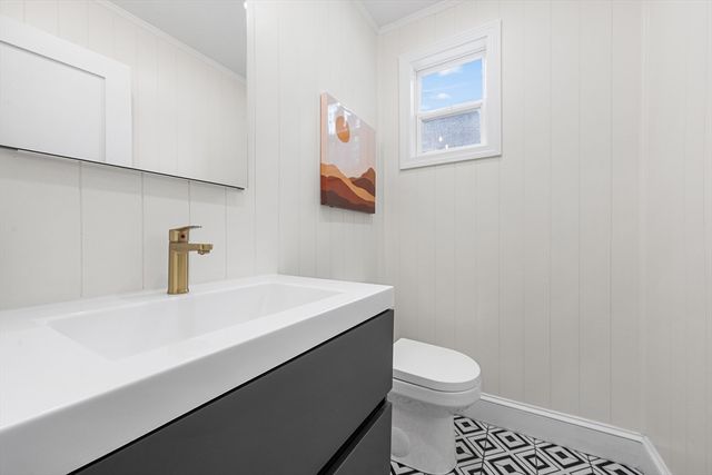 52 Park St, Boston, MA 02132