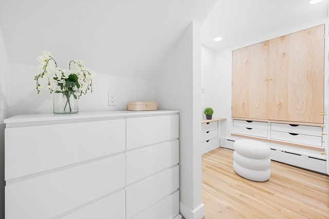 52 Park St, Boston, MA 02132