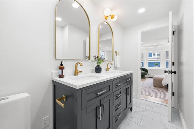 52 Park St, Boston, MA 02132