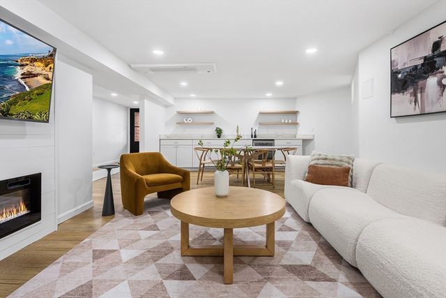 52 Park St, Boston, MA 02132