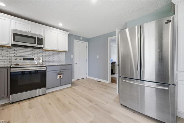 1632 Head Of River RD, Chesapeake, VA 23322